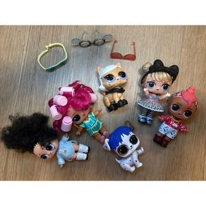 LOL Surprise OMG Dolls Lot Of 6 Dolls 1 Baby And 1 Dog/cat + Some Accessories